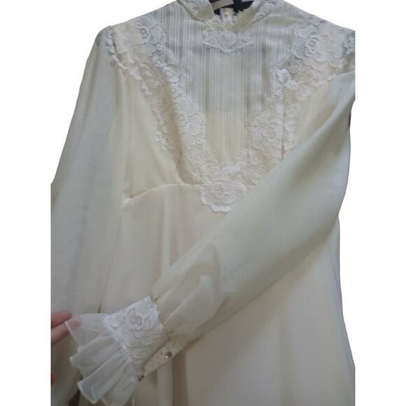 Vintage 1970s NWT ILGWU Ivory Wedding Dress Empire Waist Train Lace Fit As 4 - Picture 12 of 16